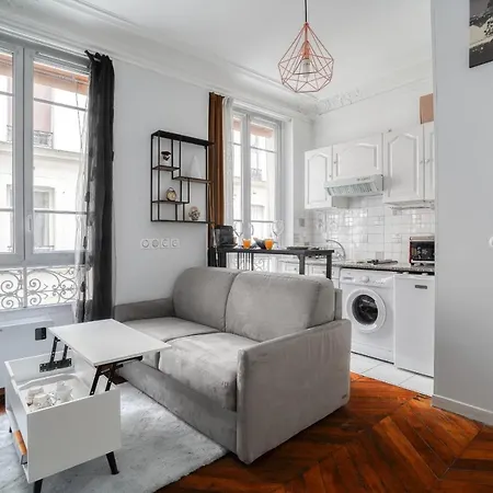 Apartment Renove Au Pied Du Metro